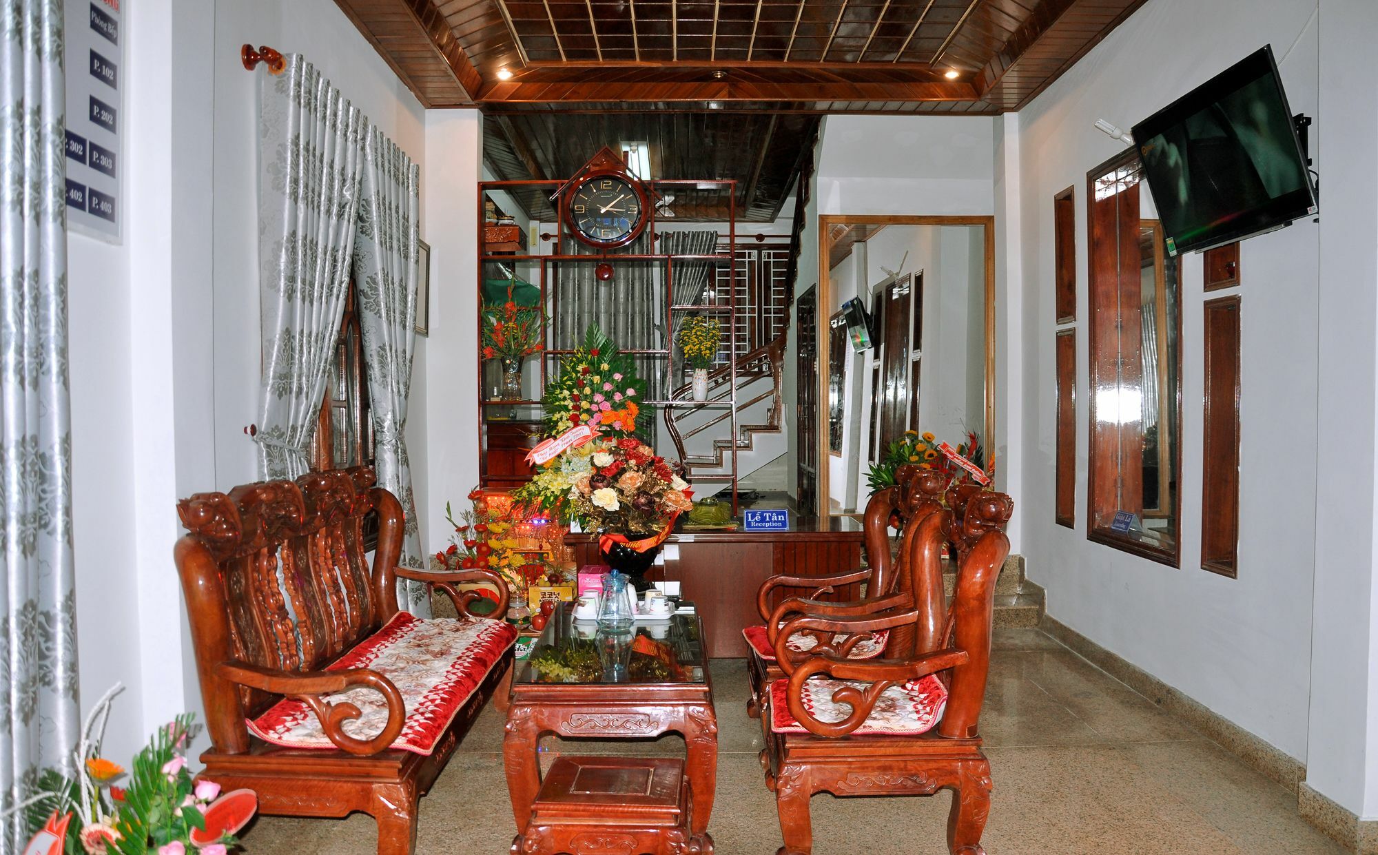 Ngoc Tung Mini Hotel Hue Esterno foto